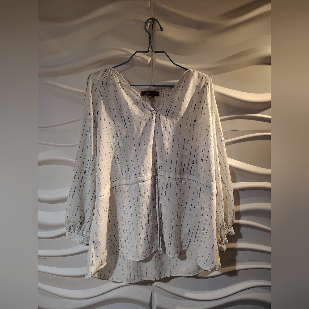 Pre-owned Primark White and Blue Patterned Blouse Size USA 8